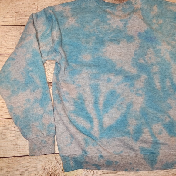 Tie dyed Just Breathe graphic sweatshirt - Picture 6 of 9